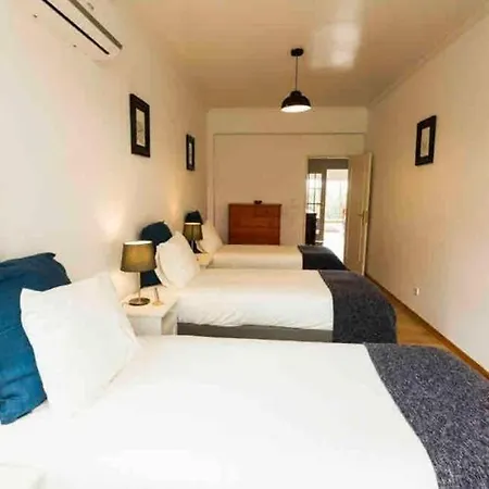 아파트 Family Riverview In Ajuda