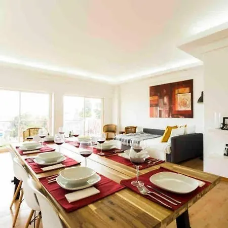 Family Riverview In Ajuda 아파트